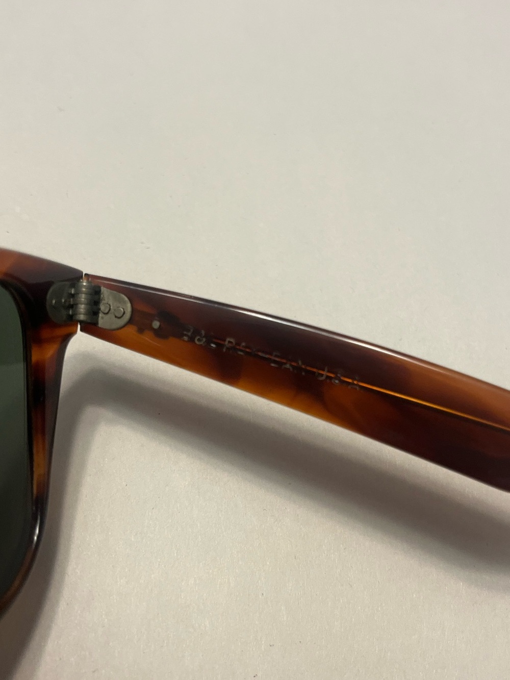 Vintage B&L Ray-Ban Wayfarer II Tortoise Sunglasses Made in USA 1980s - Picture 2 of 5